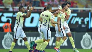 Jugadores del América celebran gol del pase a Semis 