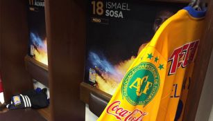 Playera de Tigres con escudo del Chapecoense