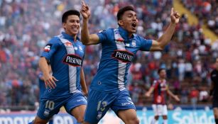 Ángel Mena celebra un gol con Emelec