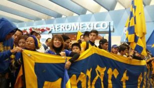 Afición de Tigres en el Aeropuerto Internacional General Mariano Escobedo