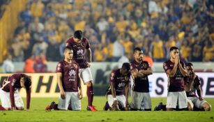 Jugadores del América se lamentan tras caer en la Final del A2016