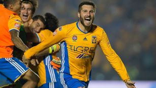 Gignac celebra el título de Liga contra América 