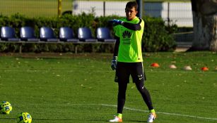 Marchesín realiza un entrenamiento con el América en Coapa