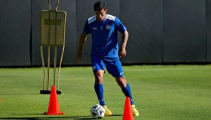 Maza Rodríguez durante un entrenamiento con Cruz Azul