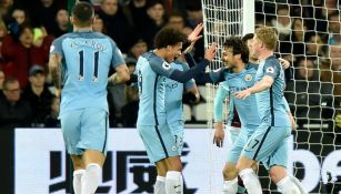 Los Citizens celebran el gol de David Silva