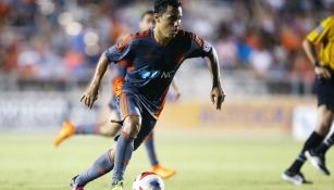 Omar Bravo jugando con el equipo de Carolina Railhawks