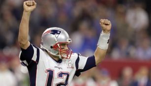 Brady celebra un touchdown durante el SB LI