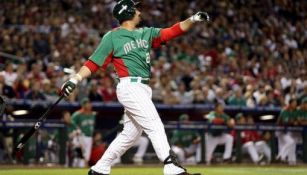 Adrián González conecta un HR con el cuadro mexicano