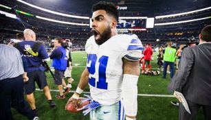 Ezekiel Elliot es 'sorprendido' durante un juego de Dallas