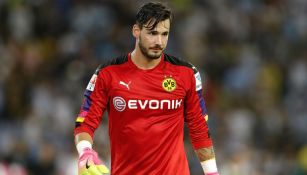 Roman Burki en un partido del Borussia Dortmund