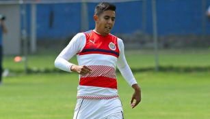 Néstor Calderón, durante un entrenamiento con Chivas