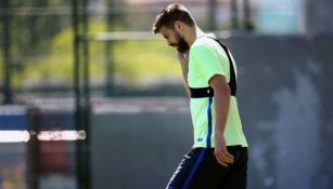 Piqué, durante el entrenamiento del Barcelona 