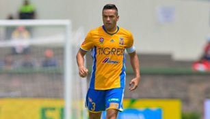 Juninho, durante un partido con Tigres