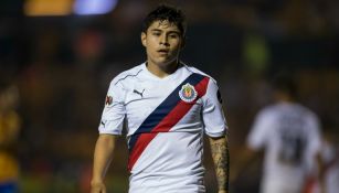 Eduardo López en un partido de Chivas en Copa MX