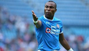 Joffre Guerrón, en un juego con Cruz Azul en el Apertura 2017