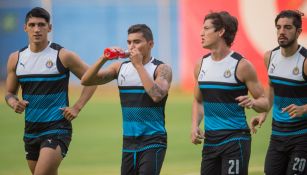 Elementos de Chivas, durante un entrenamiento en Verde Valle