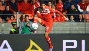 Jordan Silva controla balón en juego del Toluca 