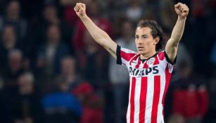 Guardado festeja una anotación del PSV