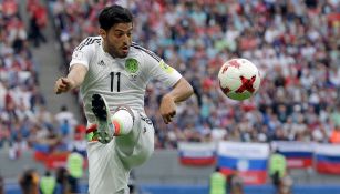 Vela, durante un partido con el Tri en la Confederaciones