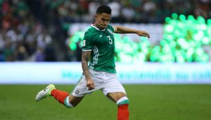 Carlos Salcedo durante el juego del Hexagonal Final de la Concacaf 