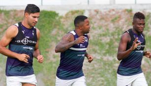 Jugadores de Rayados durante un entrenamiento