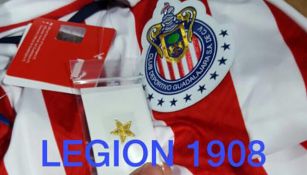 Vista de la posible nueva playera de Chivas con la '12' aparte