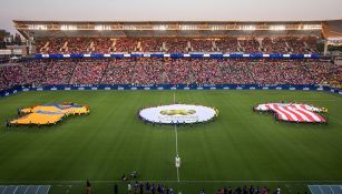 Panorámica del Stubhub Center en el Chivas-Tigres