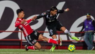 Michael Orozco, de Tijuana, se barre contra Funes Mori