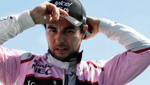 Checo Pérez tras una carrera en la Fórmula 1