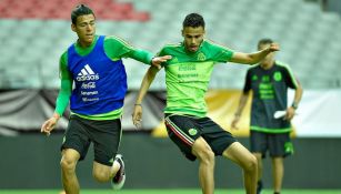 Moreno y Reyes, en un entrenamiento con el Tri