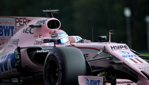 Checo Pérez recorre el circuito de Bélgica 