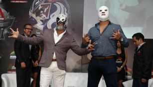 Dr. Wagner Jr y su hijo en conferencia de prensa antes de Triplemanía XXV