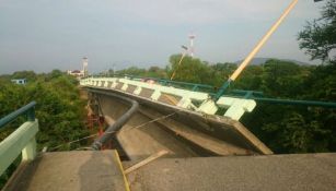 Así terminó el puente de Ixtaltepec, Oaxaca, tras el sismo de esta mañana