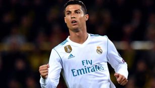 Cristiano Ronaldo festeja una tanto con el Madrid 