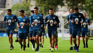 Jugadores del América entrenan en las instalaciones de Coapa