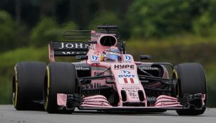 Checo Pérez durante el GP de Malasia 