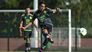 Omar Govea, durante una práctica con el Tri Sub 23