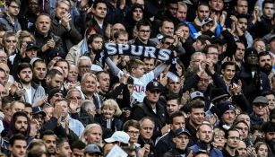 Afición del Tottenham apoyando a su equipo en un juego