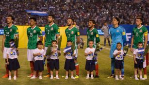 Jugadores del Tri, durante el protocolo de la FIFA