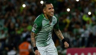 Dayro Moreno celebrando un gol con Atlético Nacional