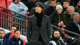 Joachim Low durante un partido con la selección de Alemania