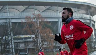 Marco Fabián, durante un entrenamiento con el Frankfurt