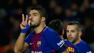 Luis Suárez celebra anotación contra Deportivo Coruña