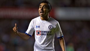 Baca reclama durante un juego del Cruz Azul