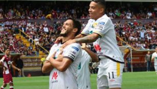 Landín festeja gol con el Herediano en duelo contra Saprissa