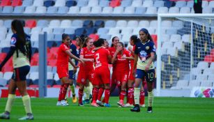 Toluca celebra la victoria frente a América en el Estadio Azteca