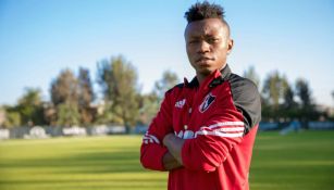 Clifford Aboagye posa para RÉCORD