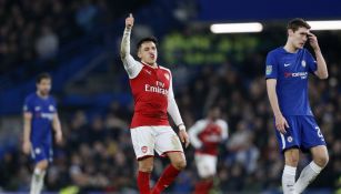 Alexis Sánchez aplaude jugada frente al Chelsea