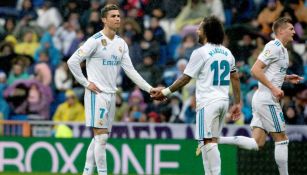 Cristiano Ronaldo se lamenta junto a su compañero Marcelo