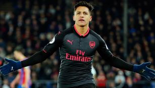 Alexis celebra un gol con su exequipo, el Arsenal